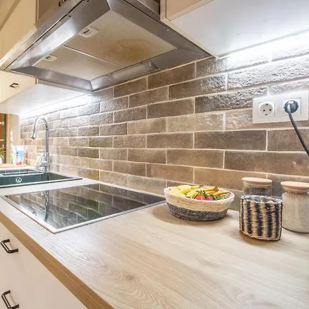 Sanrocco Comfort In Center! Apartment *